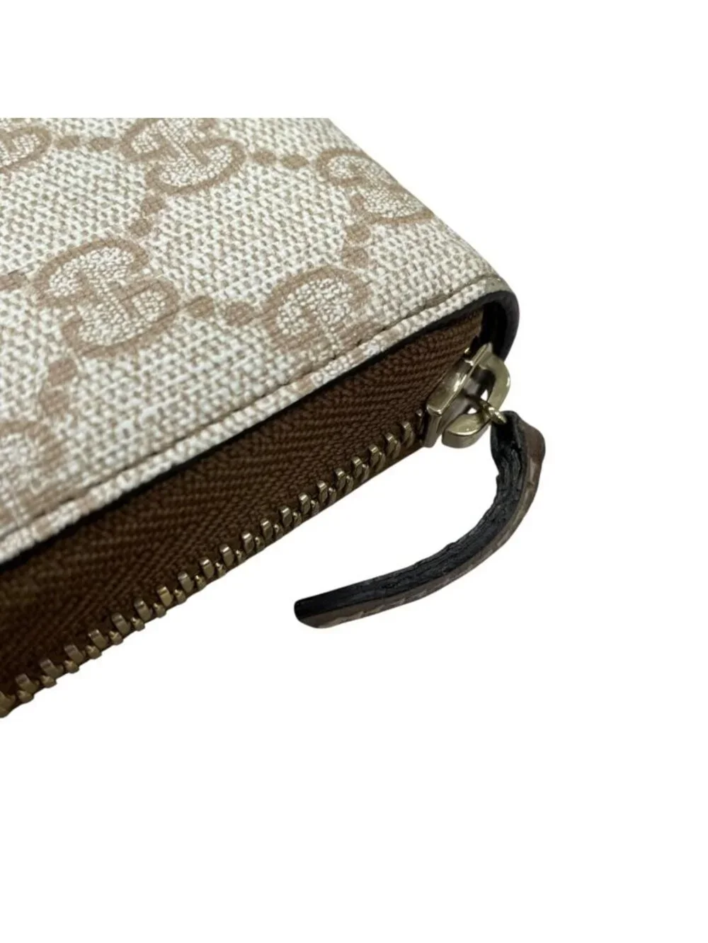 Gucci Zip Around Wallet GG Supreme Belt Beige